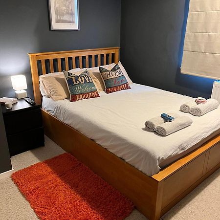 Stylish Double Room In Shared Apartment In Oxfordshire Esterno foto